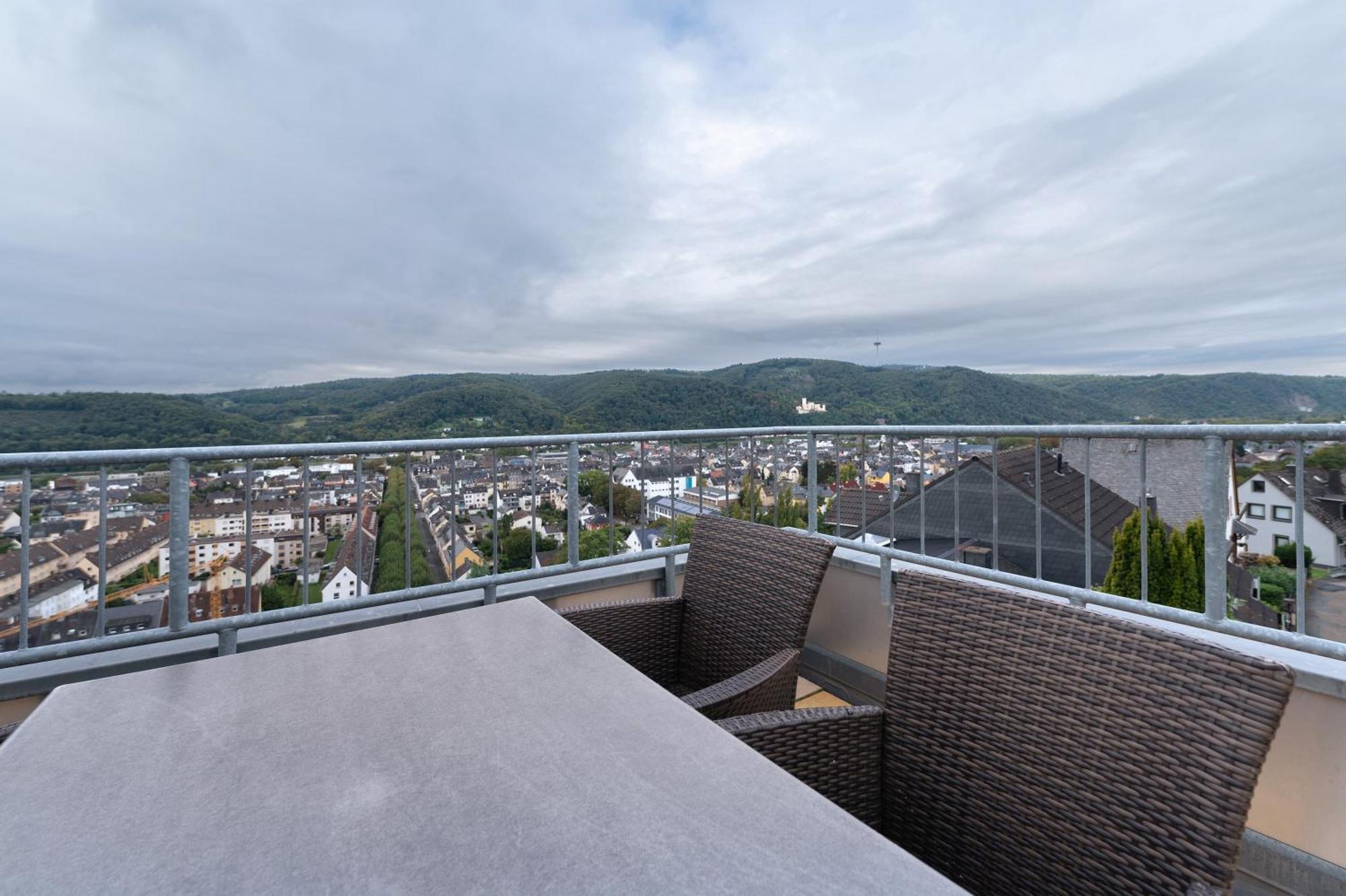 Ferienwohnung Im Rosenberg Lahnstein Exterior foto