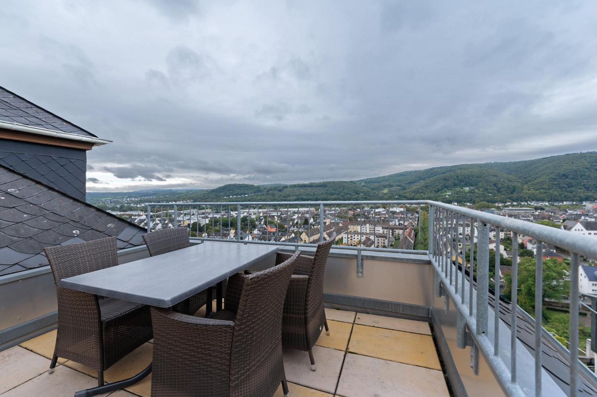 Ferienwohnung Im Rosenberg Lahnstein Exterior foto